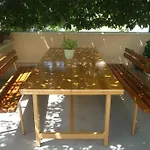Cosy 1 Bedroom Apartment For 3 With Free Parking