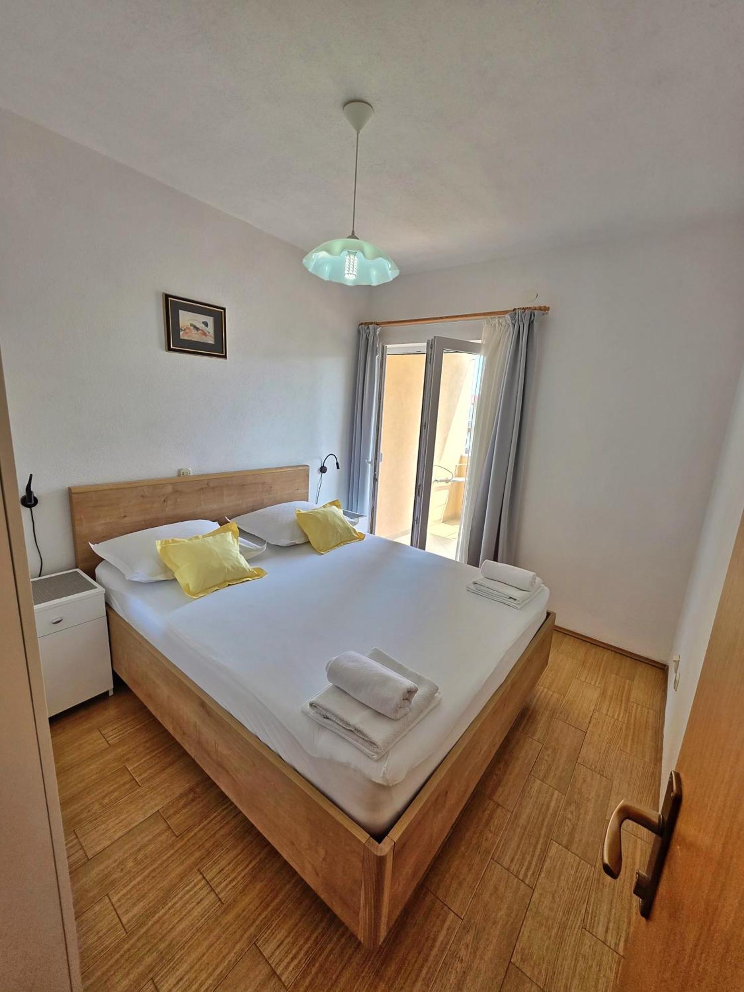 Cosy 1 Bedroom For 3 With Free Parking *